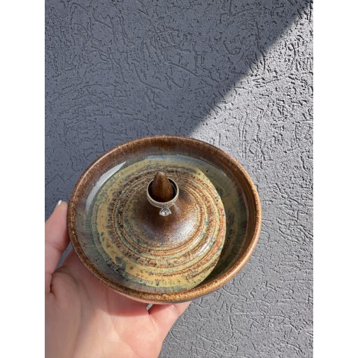 Goldy Ring Holder