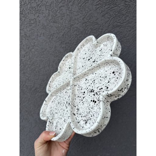 4 Heart Shape Plate
