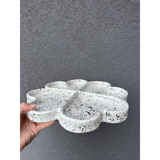 4 Heart Shape Plate